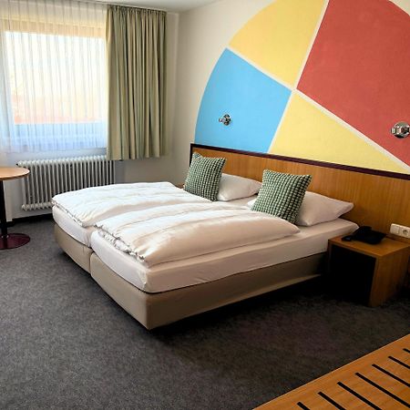 Colourful Hotel Bielefeld Extérieur photo