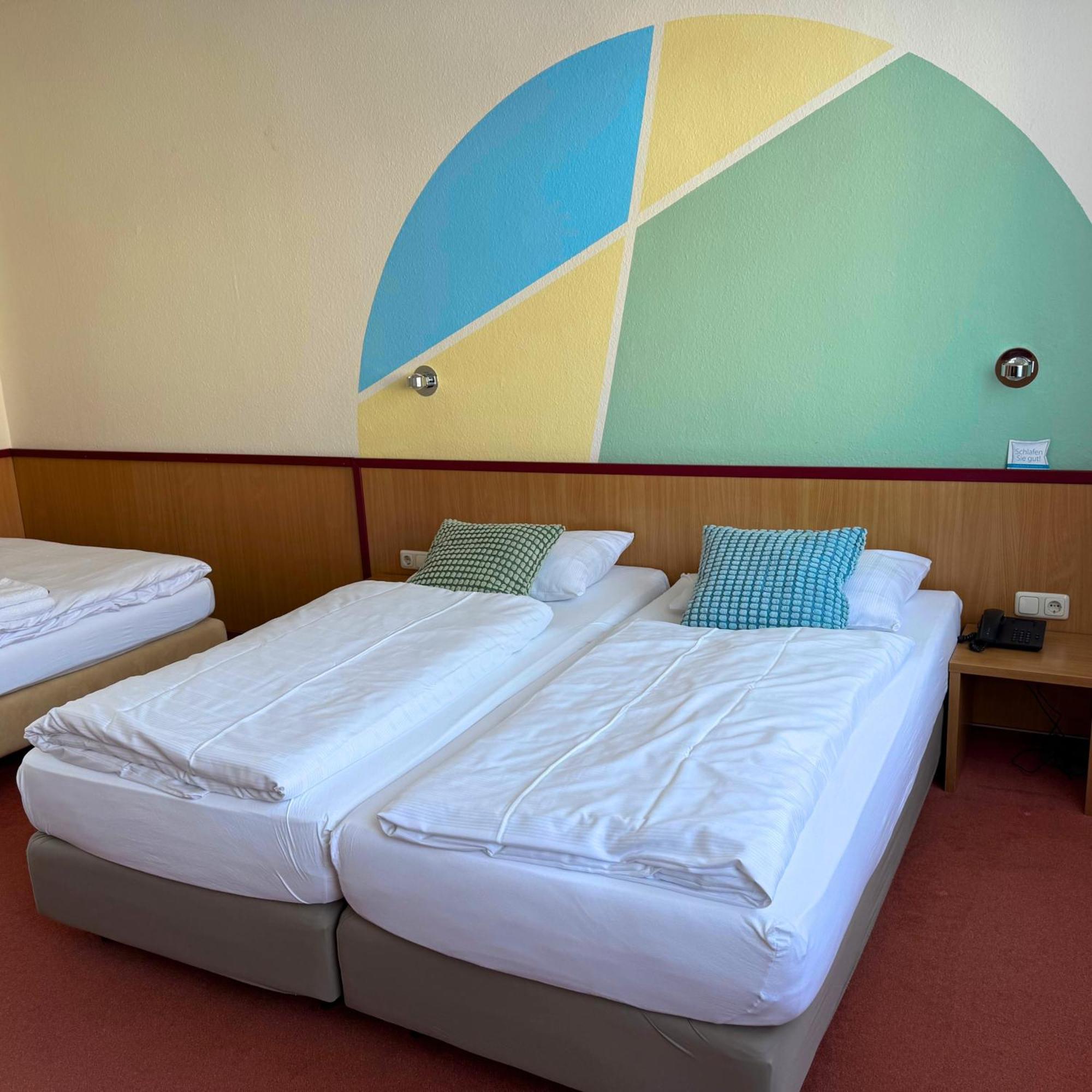 Colourful Hotel Bielefeld Chambre photo