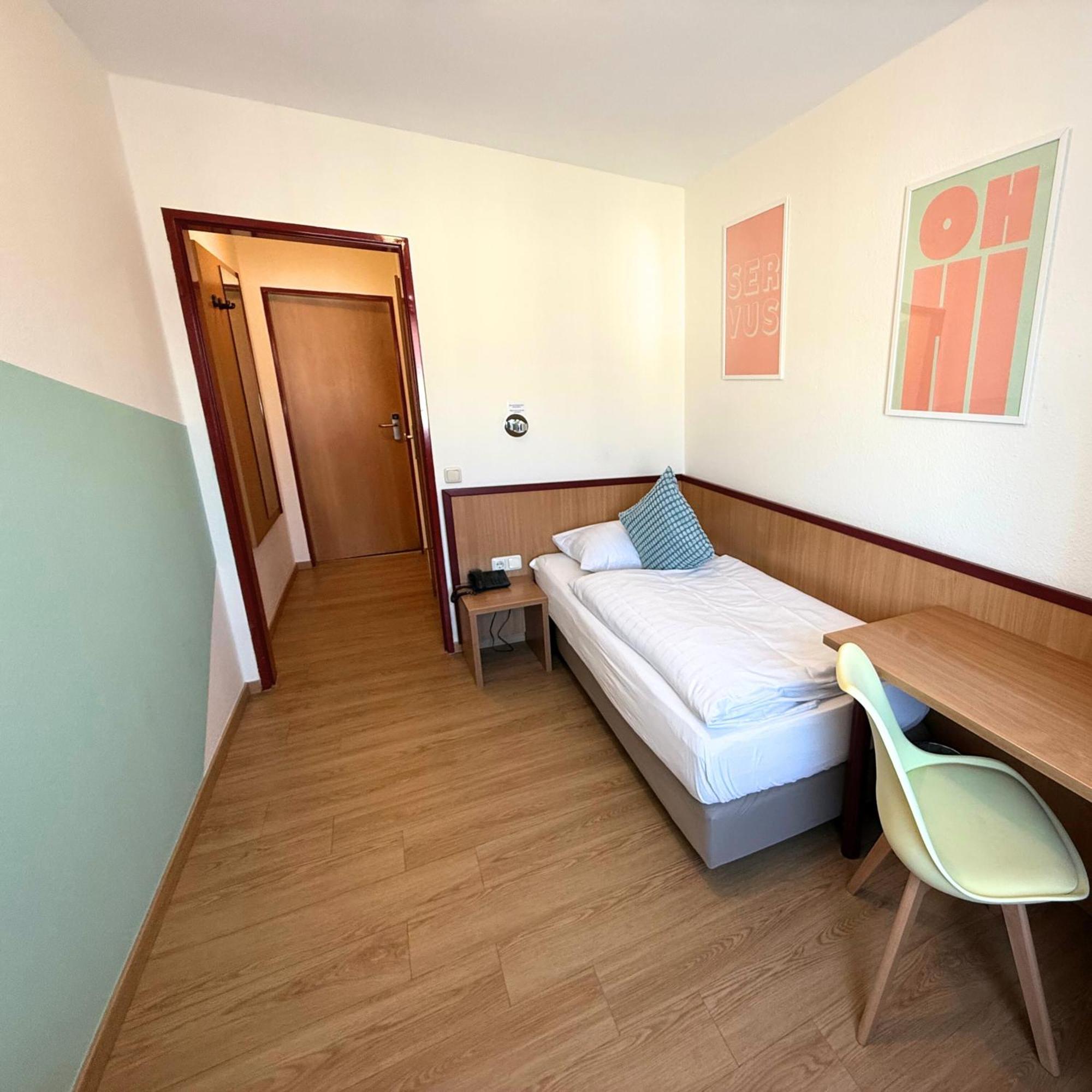 Colourful Hotel Bielefeld Extérieur photo